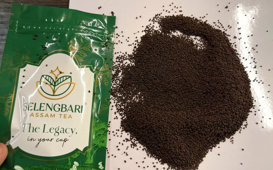 Close-up of Selengbari Assam BP tea particles